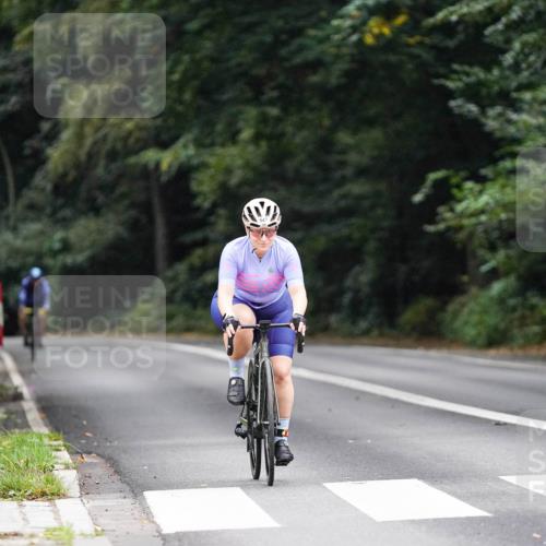 14.09.2025 - Stadtparktriathlon Michael Burmester http://msf.ph/oto/8909160 14.09.2025 09:58:04 Radfahren 547, 563 meine-sportfotos.de