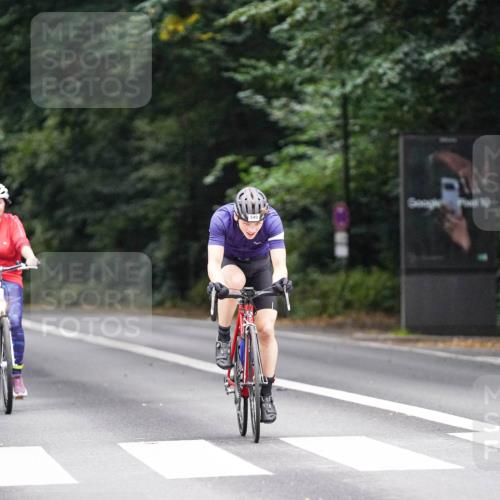 14.09.2025 - Stadtparktriathlon Michael Burmester http://msf.ph/oto/8909172 14.09.2025 09:58:53 Radfahren 549, 599, 604, 617 meine-sportfotos.de