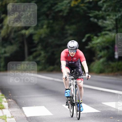 14.09.2025 - Stadtparktriathlon Michael Burmester http://msf.ph/oto/8909184 14.09.2025 09:59:09 Radfahren 465, 537, 570 meine-sportfotos.de