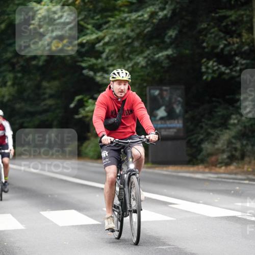 14.09.2025 - Stadtparktriathlon Michael Burmester http://msf.ph/oto/8909226 14.09.2025 10:01:03 Radfahren 528, 533, 548, 550, 606, 614, 616, 620 meine-sportfotos.de