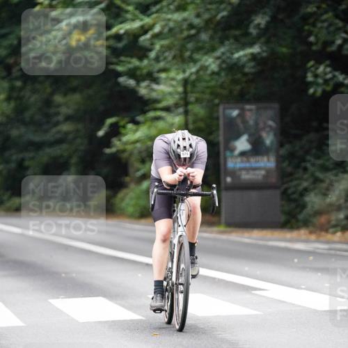 14.09.2025 - Stadtparktriathlon Michael Burmester http://msf.ph/oto/8909238 14.09.2025 10:01:16 Radfahren 528, 575, 585, 587, 607 meine-sportfotos.de