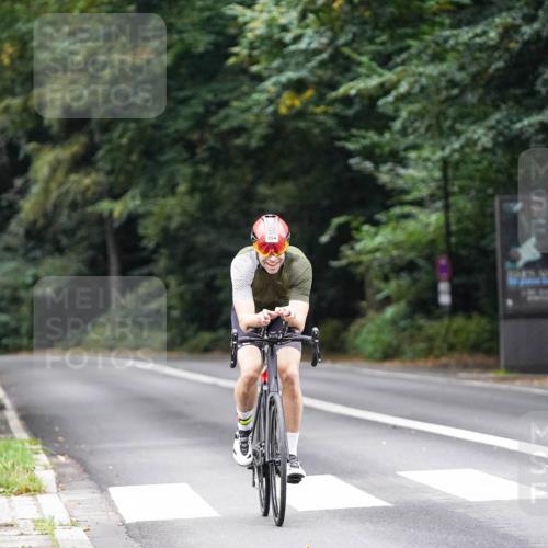 14.09.2025 - Stadtparktriathlon Michael Burmester http://msf.ph/oto/8909251 14.09.2025 10:01:28 Radfahren 554, 587, 609 meine-sportfotos.de
