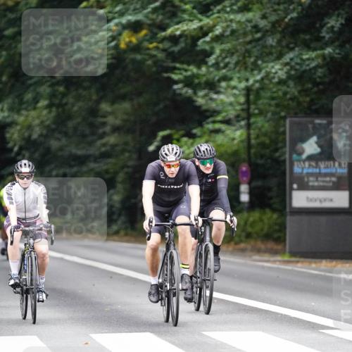 14.09.2025 - Stadtparktriathlon Michael Burmester http://msf.ph/oto/8909284 14.09.2025 10:02:23 Radfahren 515, 555, 559, 561, 573, 593 meine-sportfotos.de