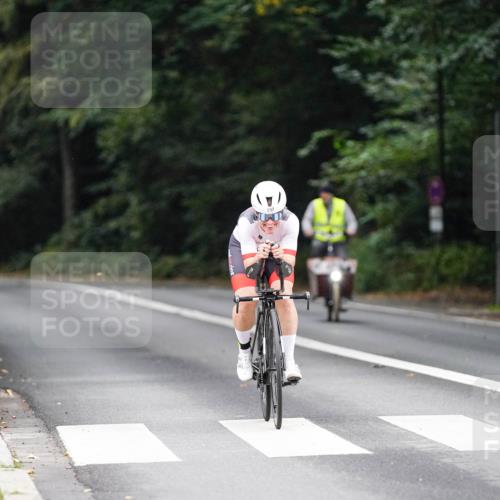 14.09.2025 - Stadtparktriathlon Michael Burmester http://msf.ph/oto/8909310 14.09.2025 10:03:21 Radfahren 532, 564, 592, 597 meine-sportfotos.de