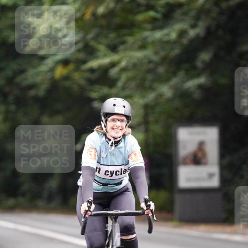 14.09.2025 - Stadtparktriathlon Michael Burmester http://msf.ph/oto/8909337 14.09.2025 10:04:09 Radfahren 511, 578 meine-sportfotos.de