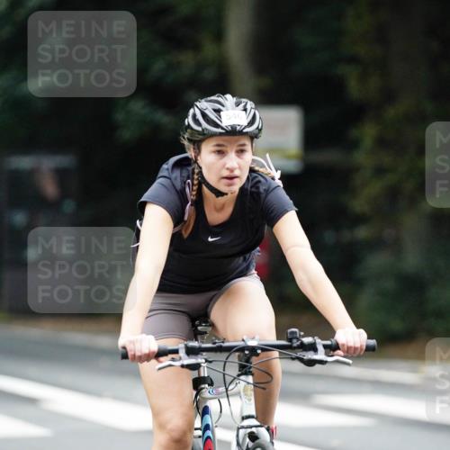 14.09.2025 - Stadtparktriathlon Michael Burmester http://msf.ph/oto/8909343 14.09.2025 10:04:28 Radfahren 546 meine-sportfotos.de