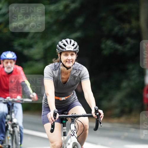 14.09.2025 - Stadtparktriathlon Michael Burmester http://msf.ph/oto/8909357 14.09.2025 10:04:51 Radfahren 521, 522, 531, 557, 566, 567, 574, 619 meine-sportfotos.de