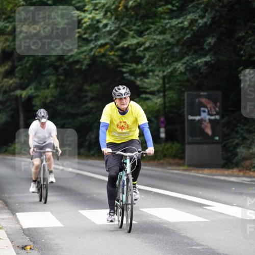 14.09.2025 - Stadtparktriathlon Michael Burmester http://msf.ph/oto/8909374 14.09.2025 10:05:20 Radfahren 549, 553, 562, 563, 586 meine-sportfotos.de