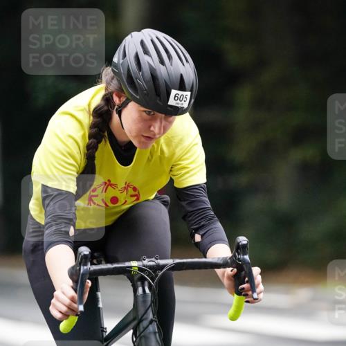 14.09.2025 - Stadtparktriathlon Michael Burmester http://msf.ph/oto/8909395 14.09.2025 10:06:05 Radfahren 519, 605 meine-sportfotos.de