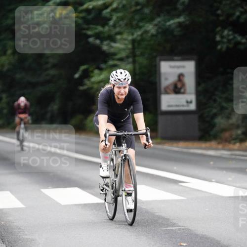 14.09.2025 - Stadtparktriathlon Michael Burmester http://msf.ph/oto/8909433 14.09.2025 10:07:28 Radfahren 524, 537, 541, 545, 548 meine-sportfotos.de