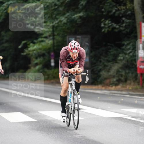 14.09.2025 - Stadtparktriathlon Michael Burmester http://msf.ph/oto/8909438 14.09.2025 10:07:32 Radfahren 524, 537, 545, 548 meine-sportfotos.de