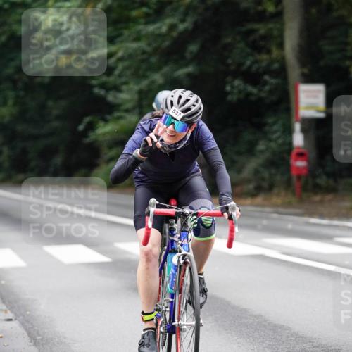 14.09.2025 - Stadtparktriathlon Michael Burmester http://msf.ph/oto/8909441 14.09.2025 10:07:34 Radfahren 524, 537, 545, 548 meine-sportfotos.de