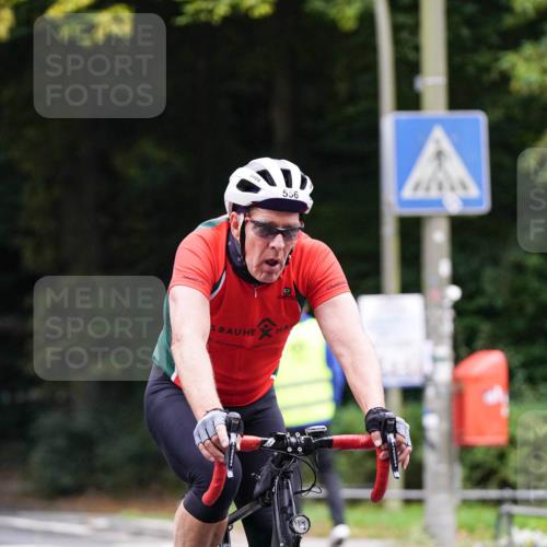 14.09.2025 - Stadtparktriathlon Michael Burmester http://msf.ph/oto/8909457 14.09.2025 10:08:04 Radfahren 556, 575, 580, 591 meine-sportfotos.de