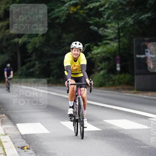 14.09.2025 - Stadtparktriathlon Michael Burmester http://msf.ph/oto/8909464 14.09.2025 10:08:37 Radfahren 587, 607 meine-sportfotos.de