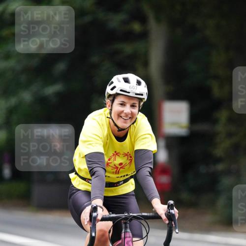 14.09.2025 - Stadtparktriathlon Michael Burmester http://msf.ph/oto/8909465 14.09.2025 10:08:39 Radfahren 587, 607 meine-sportfotos.de