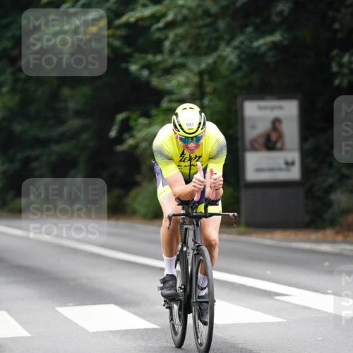14.09.2025 - Stadtparktriathlon Michael Burmester http://msf.ph/oto/8909473 14.09.2025 10:08:50 Radfahren 550, 587, 593 meine-sportfotos.de