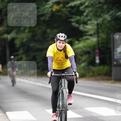 14.09.2025 - Stadtparktriathlon Michael Burmester http://msf.ph/oto/8909500 14.09.2025 10:09:24 Radfahren 555, 573, 595, 597, 606 meine-sportfotos.de