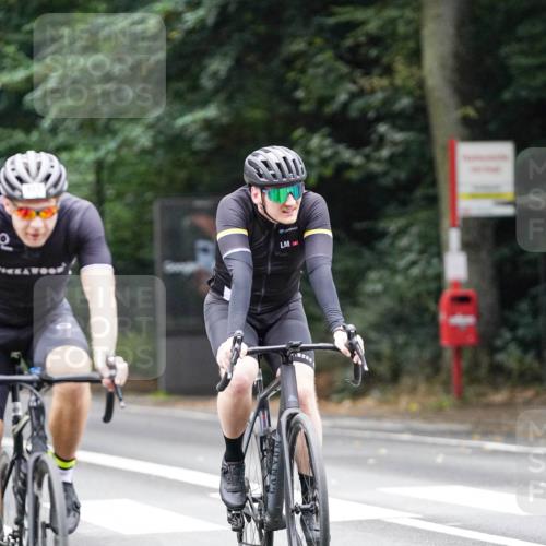 14.09.2025 - Stadtparktriathlon Michael Burmester http://msf.ph/oto/8909502 14.09.2025 10:09:29 Radfahren 555, 573, 599, 606 meine-sportfotos.de
