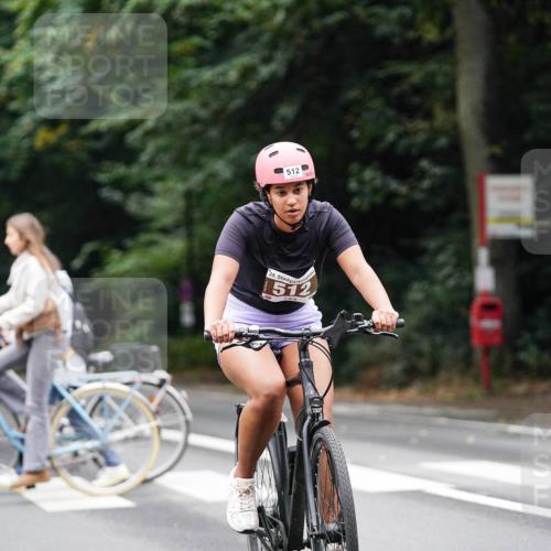 14.09.2025 - Stadtparktriathlon Michael Burmester http://msf.ph/oto/8909520 14.09.2025 10:09:42 Radfahren 512, 525, 551, 583, 660 meine-sportfotos.de