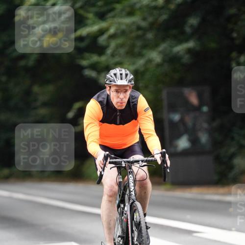 14.09.2025 - Stadtparktriathlon Michael Burmester http://msf.ph/oto/8909526 14.09.2025 10:09:55 Radfahren 523, 581, 609, 615 meine-sportfotos.de