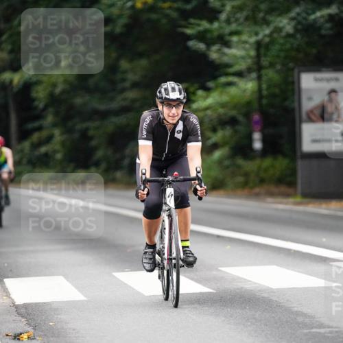 14.09.2025 - Stadtparktriathlon Michael Burmester http://msf.ph/oto/8909530 14.09.2025 10:10:12 Radfahren 544, 571 meine-sportfotos.de