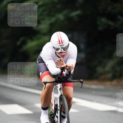 14.09.2025 - Stadtparktriathlon Michael Burmester http://msf.ph/oto/8909541 14.09.2025 10:10:22 Radfahren 544, 561, 577, 594 meine-sportfotos.de