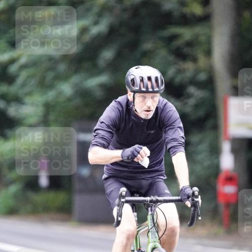 14.09.2025 - Stadtparktriathlon Michael Burmester http://msf.ph/oto/8909609 14.09.2025 10:12:49 Radfahren 509, 619 meine-sportfotos.de