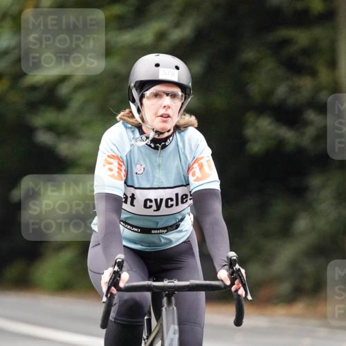 14.09.2025 - Stadtparktriathlon Michael Burmester http://msf.ph/oto/8909619 14.09.2025 10:13:15 Radfahren 522, 562, 578, 586, 610 meine-sportfotos.de