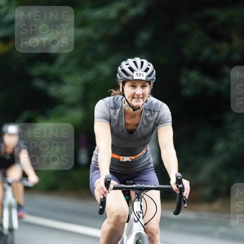 14.09.2025 - Stadtparktriathlon Michael Burmester http://msf.ph/oto/8909633 14.09.2025 10:13:27 Radfahren 521, 522, 526, 527, 546, 562, 586 meine-sportfotos.de