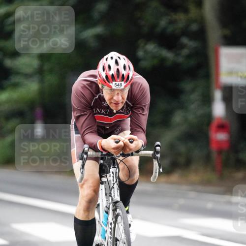 14.09.2025 - Stadtparktriathlon Michael Burmester http://msf.ph/oto/8909645 14.09.2025 10:14:01 Radfahren 548, 553 meine-sportfotos.de