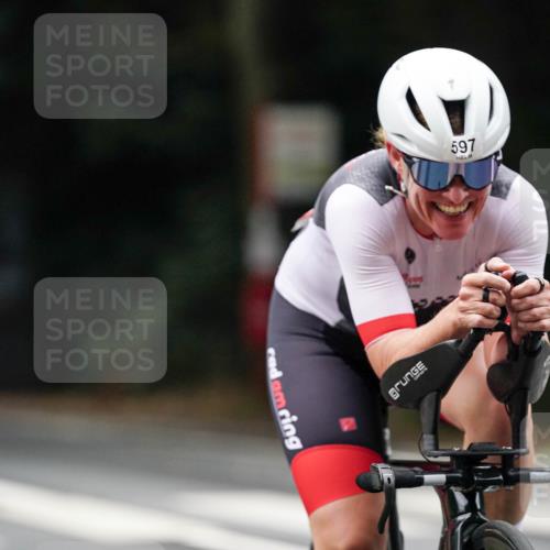 14.09.2025 - Stadtparktriathlon Michael Burmester http://msf.ph/oto/8909686 14.09.2025 10:15:13 Radfahren 567, 593, 597, 604, 605 meine-sportfotos.de