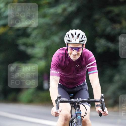 14.09.2025 - Stadtparktriathlon Michael Burmester http://msf.ph/oto/8909694 14.09.2025 10:15:33 Radfahren 519, 556, 591, 706 meine-sportfotos.de