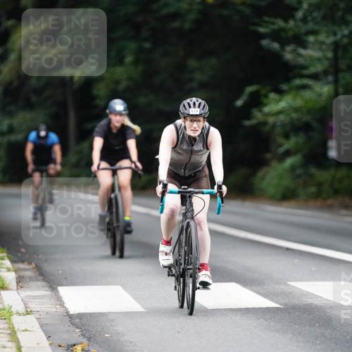 14.09.2025 - Stadtparktriathlon Michael Burmester http://msf.ph/oto/8909697 14.09.2025 10:15:40 Radfahren 519, 545, 608, 706 meine-sportfotos.de