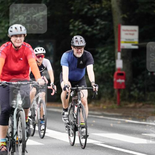 14.09.2025 - Stadtparktriathlon Michael Burmester http://msf.ph/oto/8909718 14.09.2025 10:16:18 Radfahren 542, 580, 587, 598, 642 meine-sportfotos.de