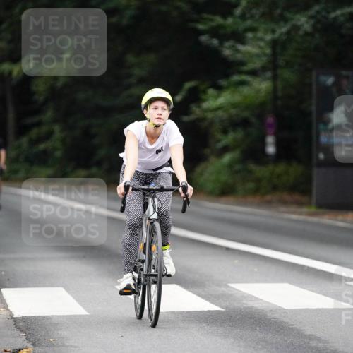 14.09.2025 - Stadtparktriathlon Michael Burmester http://msf.ph/oto/8909721 14.09.2025 10:16:24 Radfahren 542, 555, 573, 580, 587, 595, 598, 642 meine-sportfotos.de