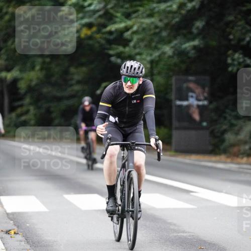 14.09.2025 - Stadtparktriathlon Michael Burmester http://msf.ph/oto/8909724 14.09.2025 10:16:29 Radfahren 513, 555, 573, 580, 595, 629 meine-sportfotos.de