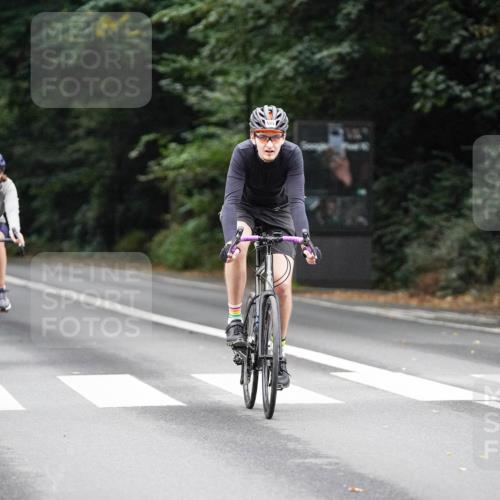 14.09.2025 - Stadtparktriathlon Michael Burmester http://msf.ph/oto/8909726 14.09.2025 10:16:32 Radfahren 513, 550, 555, 573, 595, 615, 629 meine-sportfotos.de