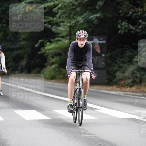 14.09.2025 - Stadtparktriathlon Michael Burmester http://msf.ph/oto/8909727 14.09.2025 10:16:32 Radfahren 513, 550, 555, 573, 595, 615, 629 meine-sportfotos.de