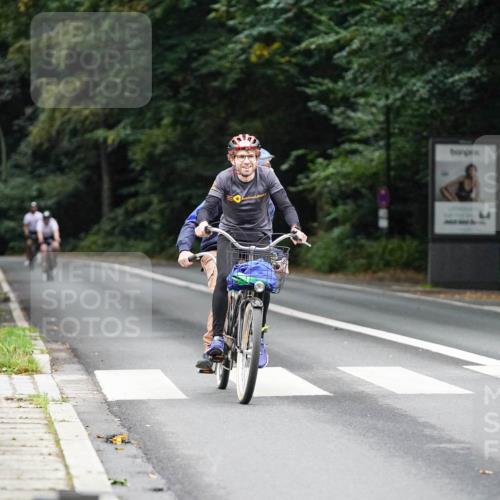 14.09.2025 - Stadtparktriathlon Michael Burmester http://msf.ph/oto/8909739 14.09.2025 10:16:45 Radfahren 550, 585, 588, 614, 615 meine-sportfotos.de