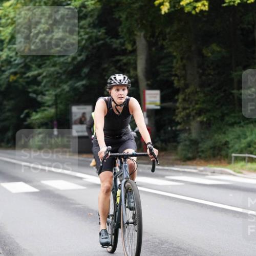 14.09.2025 - Stadtparktriathlon Michael Burmester http://msf.ph/oto/8909755 14.09.2025 10:17:11 Radfahren 525, 551, 630, 660 meine-sportfotos.de