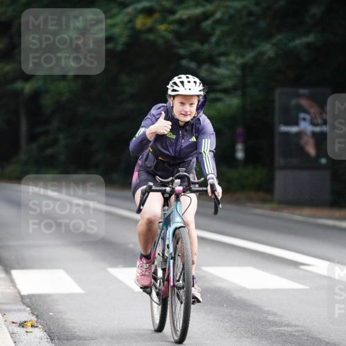 14.09.2025 - Stadtparktriathlon Michael Burmester http://msf.ph/oto/8909797 14.09.2025 10:20:13 Radfahren 539, 565, 592, 599, 611, 632, 661, 677, 687 meine-sportfotos.de