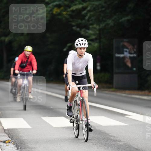 14.09.2025 - Stadtparktriathlon Michael Burmester http://msf.ph/oto/8909813 14.09.2025 10:20:42 Radfahren 532, 547, 610, 620, 628, 685, 688, 702, 710 meine-sportfotos.de