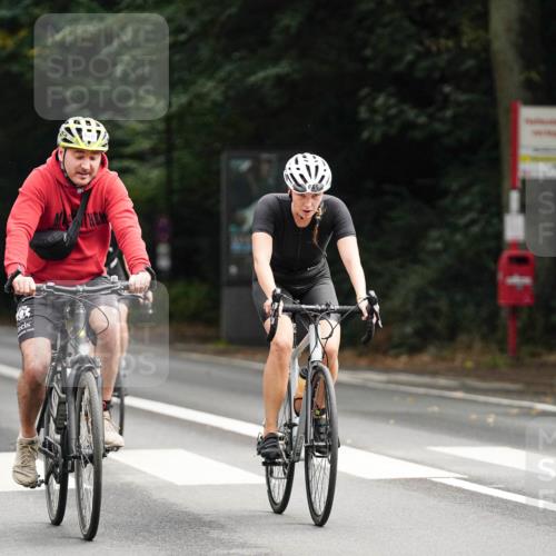14.09.2025 - Stadtparktriathlon Michael Burmester http://msf.ph/oto/8909816 14.09.2025 10:20:43 Radfahren 532, 610, 620, 628, 685, 688, 702, 710 meine-sportfotos.de