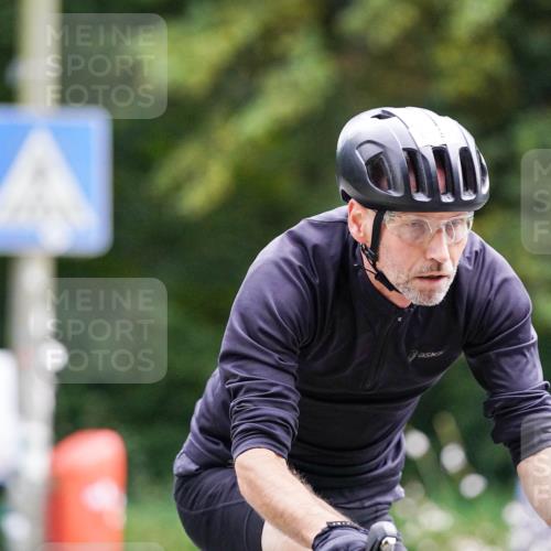 14.09.2025 - Stadtparktriathlon Michael Burmester http://msf.ph/oto/8909832 14.09.2025 10:20:56 Radfahren 515, 610, 619, 694, 720 meine-sportfotos.de