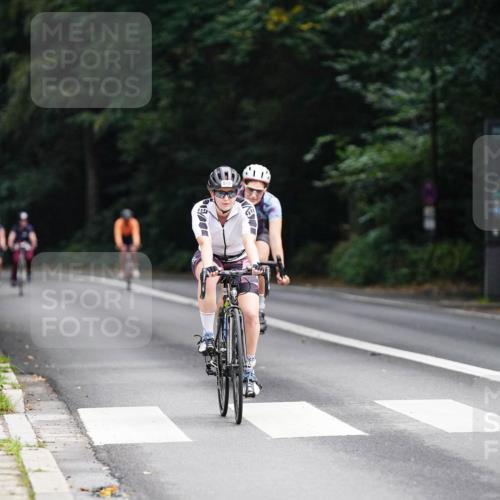 14.09.2025 - Stadtparktriathlon Michael Burmester http://msf.ph/oto/8909834 14.09.2025 10:20:58 Radfahren 515, 619, 637, 694, 720 meine-sportfotos.de