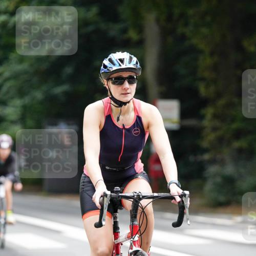 14.09.2025 - Stadtparktriathlon Michael Burmester http://msf.ph/oto/8909849 14.09.2025 10:21:31 Radfahren 509, 528, 657, 705 meine-sportfotos.de