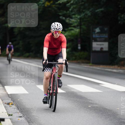 14.09.2025 - Stadtparktriathlon Michael Burmester http://msf.ph/oto/8909863 14.09.2025 10:21:45 Radfahren 528, 531, 562, 570, 586, 639, 691, 697, 714 meine-sportfotos.de