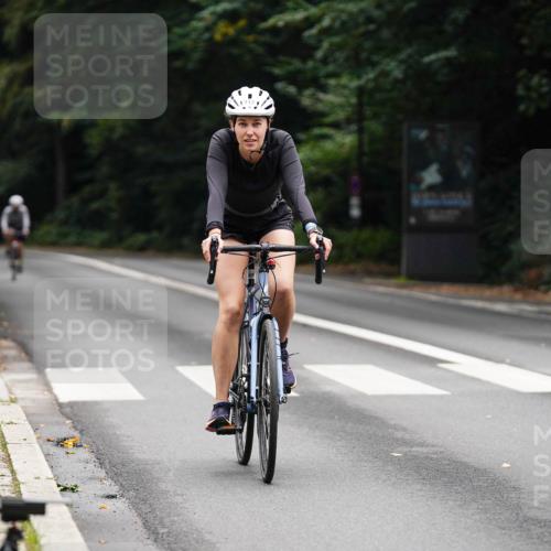 14.09.2025 - Stadtparktriathlon Michael Burmester http://msf.ph/oto/8909872 14.09.2025 10:21:54 Radfahren 586, 639, 697, 699, 712, 714 meine-sportfotos.de