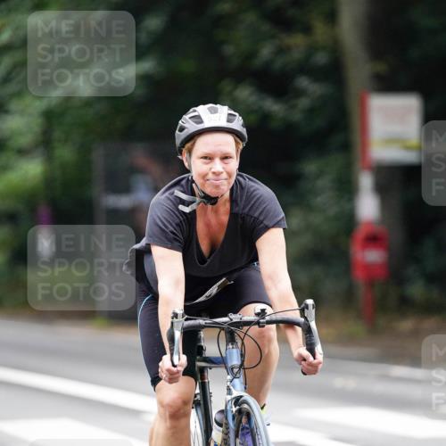 14.09.2025 - Stadtparktriathlon Michael Burmester http://msf.ph/oto/8909878 14.09.2025 10:22:05 Radfahren 522, 527, 699, 717 meine-sportfotos.de