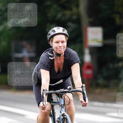 14.09.2025 - Stadtparktriathlon Michael Burmester http://msf.ph/oto/8909879 14.09.2025 10:22:05 Radfahren 522, 527, 699, 717 meine-sportfotos.de